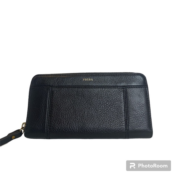 Fossil Handbags - Fossil Leather JORI zip clutch Wallet RFID protection